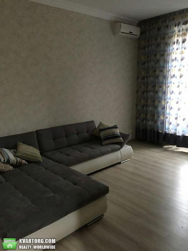 Rent out 2-room apartment. Киев,  Воздвиженская — photo 1