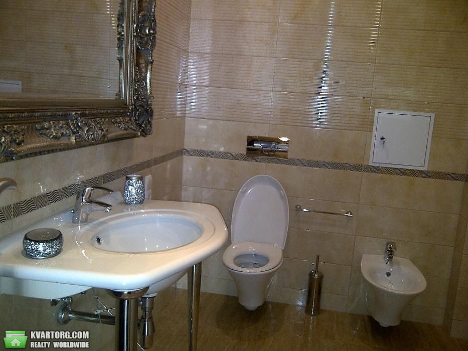 Rent out 2-room apartment. Киев,  Старонаводницкая — photo 10
