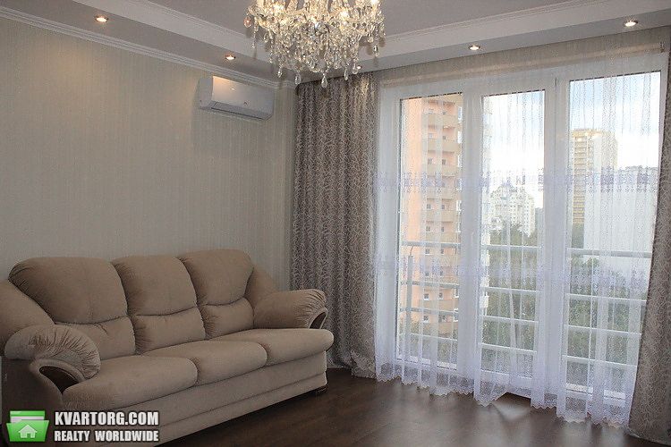 Rent out 2-room apartment. Киев, демеевская — photo 8