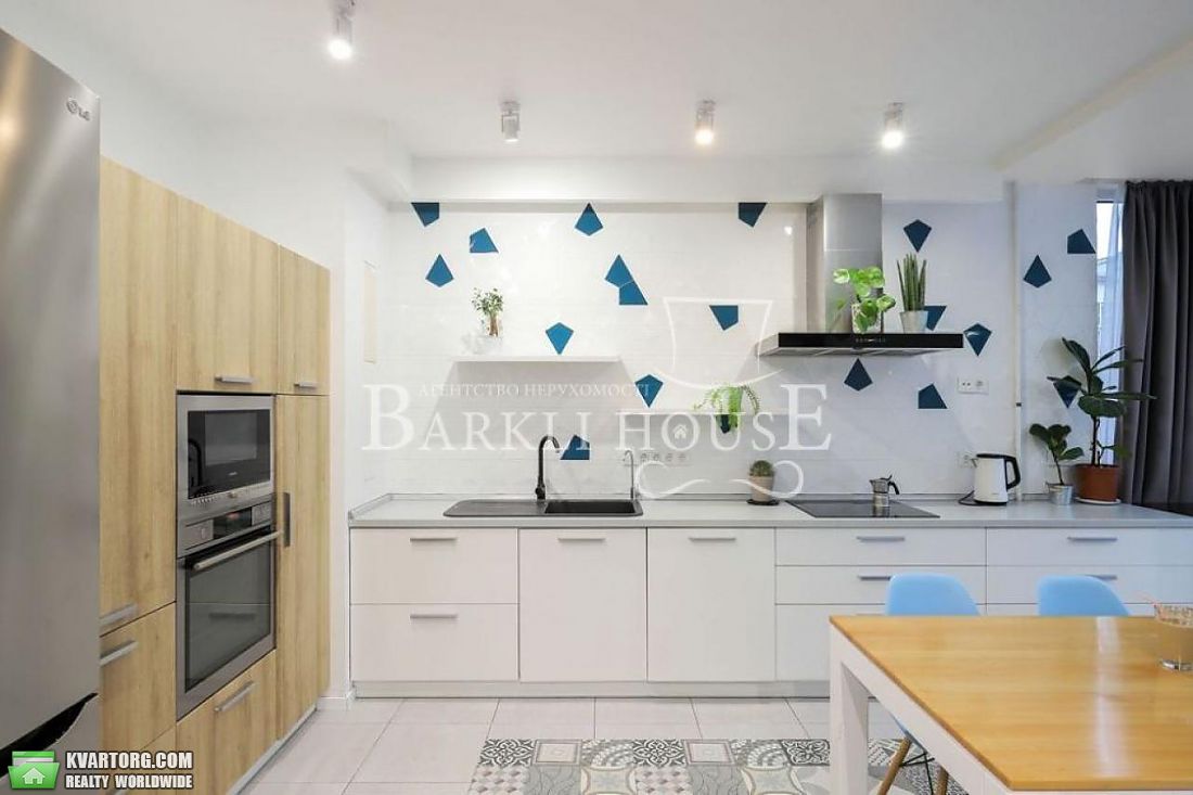 Rent out 3-room apartment. Киев,  Метрологическая — photo 4