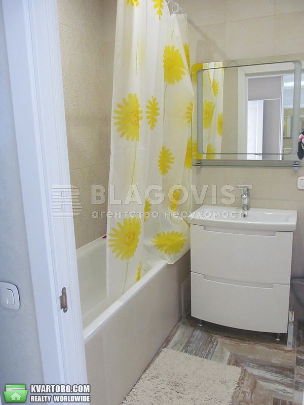 Rent out 1-room apartment. Киев,  Конева — photo 7