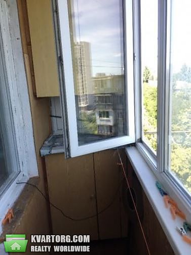 Sell 2-room apartment. Киев,  Комарова — photo 2