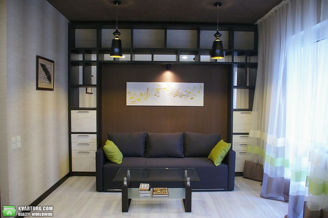 Rent out 3-room apartment. Киев,  Златоустовская — photo 3
