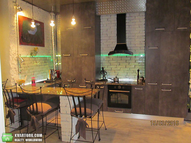 Sell 2-room apartment. Киев,  Днепровская наб — photo 2