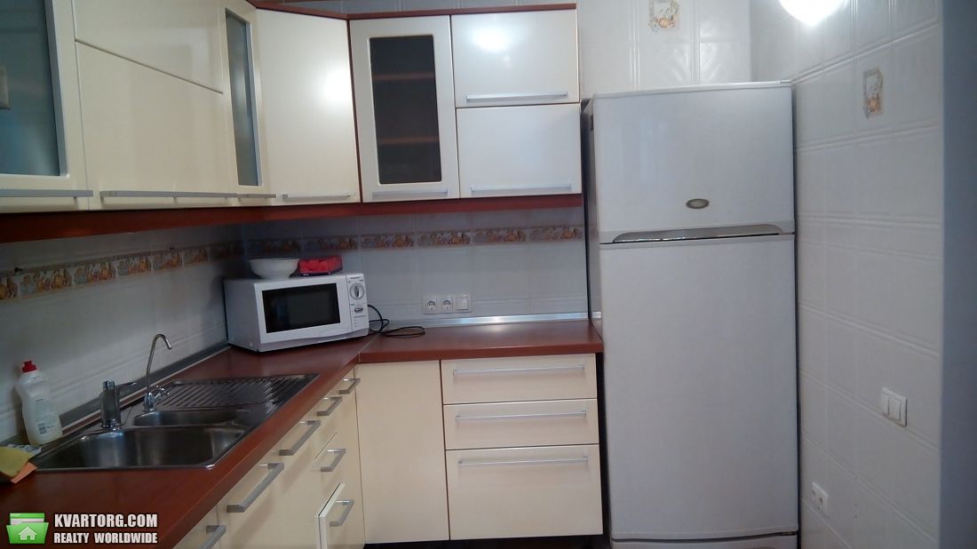 Rent out 2-room apartment. Киев,  Кургановская — photo 6