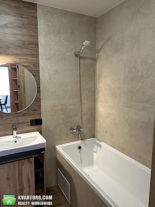 Rent out 2-room apartment. Киев,  Лысогорская — photo 4