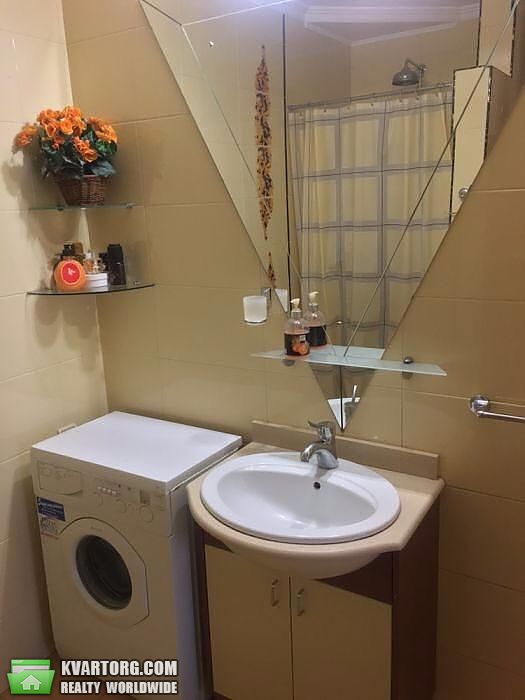 Sell 4-room apartment. Киев,  Клиническая — photo 8