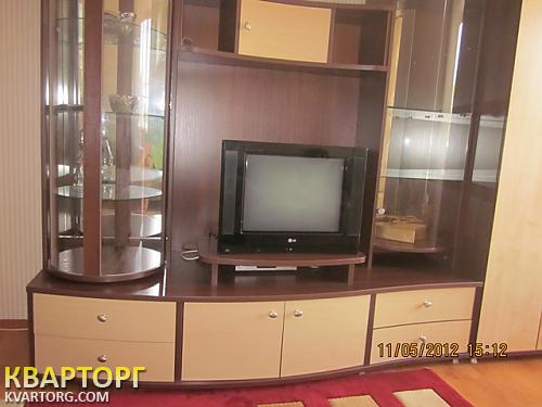 Rent out 2-room apartment. Киев,  Артема — photo 8