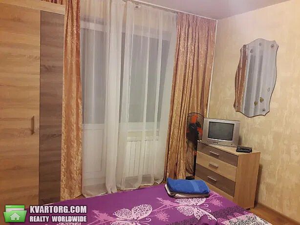 Rent out 2-room apartment. Киев,  Голосеевская — photo 1