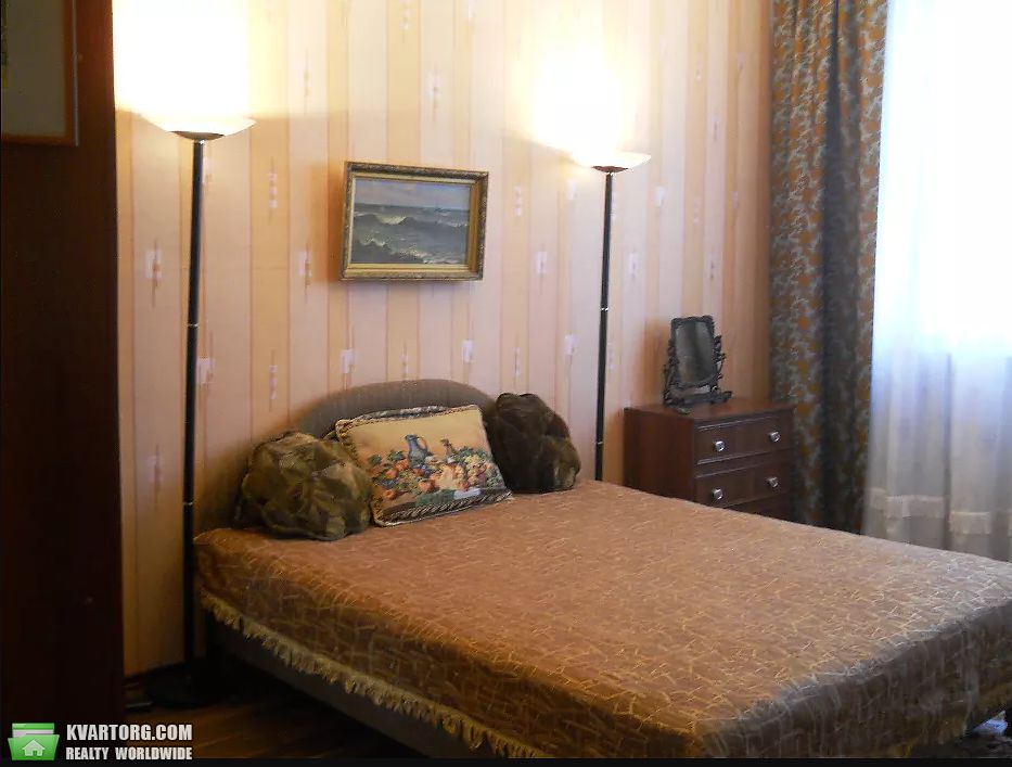 Rent out 2-room apartment. Киев,  Чавдар — photo 3