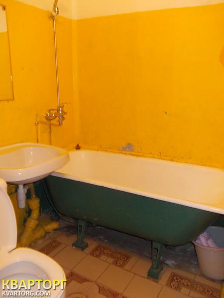 Rent out 1-room apartment. Киев,  Харьковское шоссе — photo 1