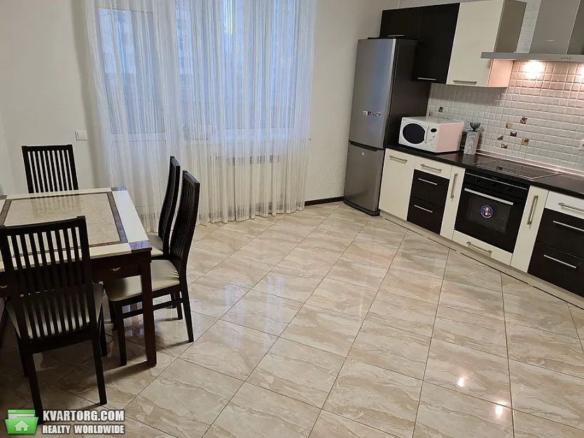 Rent out 2-room apartment. Киев,  Днепровская наб — photo 4