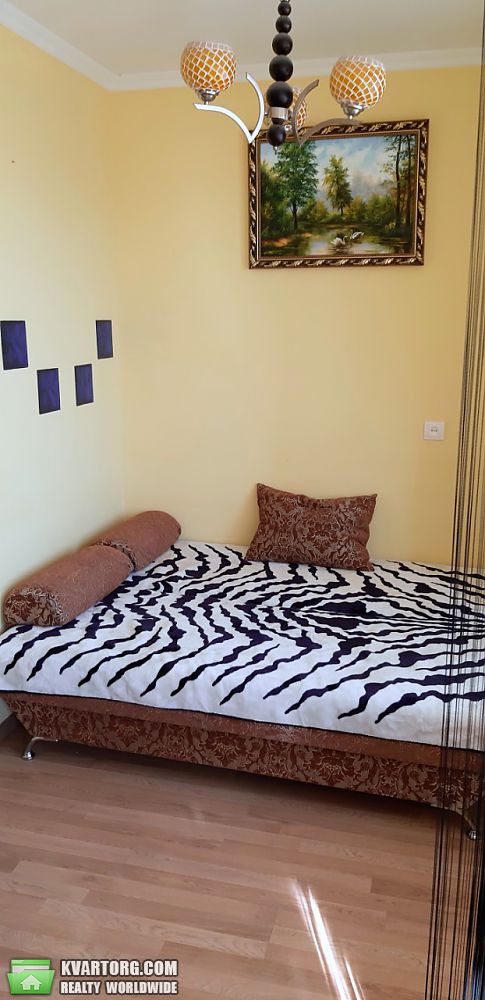 Rent out 2-room apartment. Львов, Петра Панча — photo 3