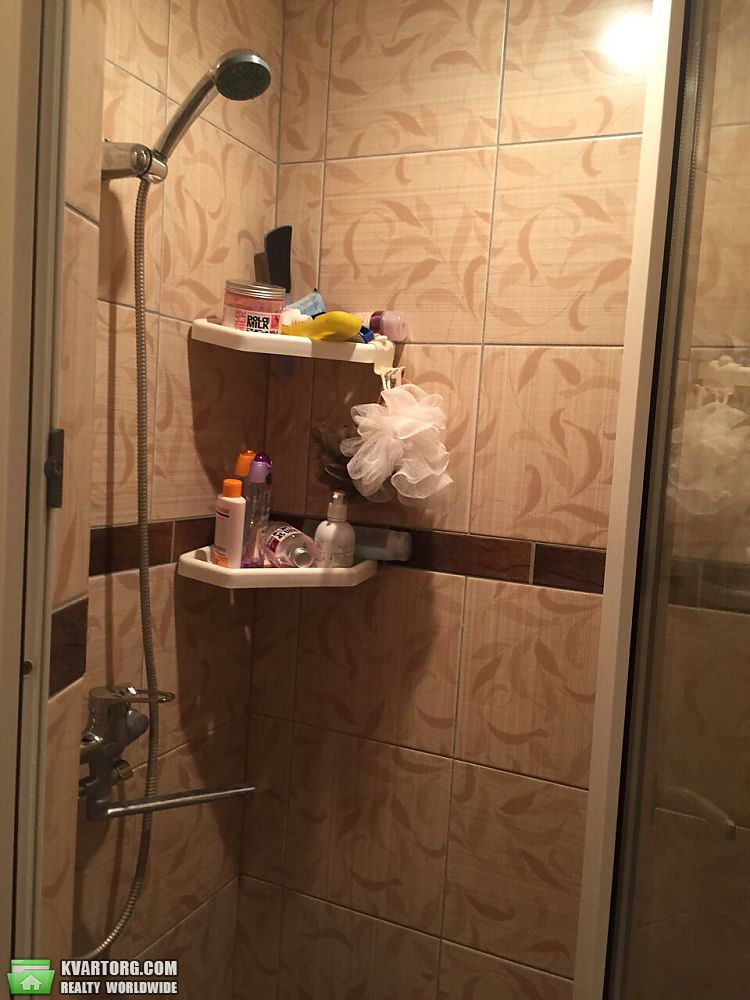 Rent out house. Киев, луценко — photo 4