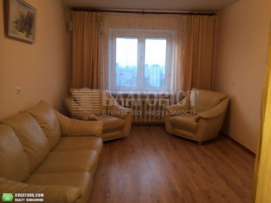 Rent out 3-room apartment. Киев,  Тимошенко — photo 1