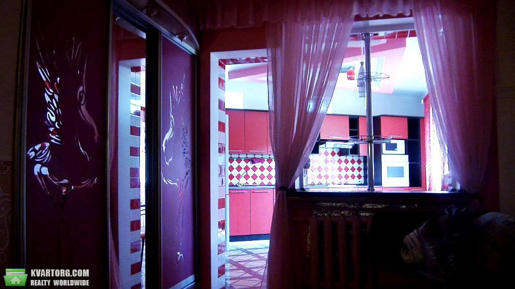 Rent out house. Киев,  Валковская — photo 1
