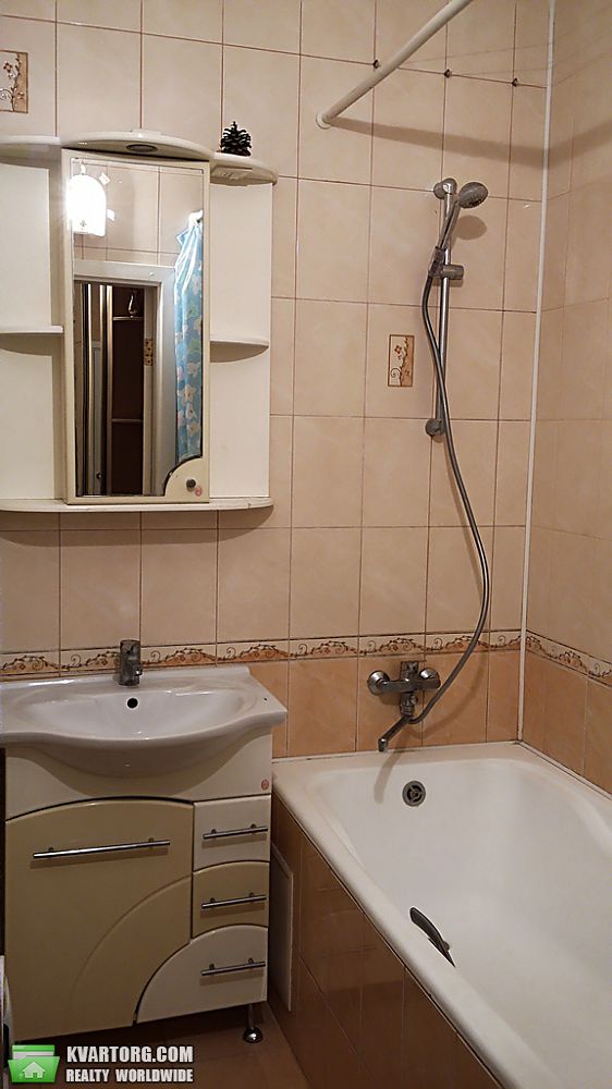 Rent out 2-room apartment. Киев,  Вильямса — photo 9