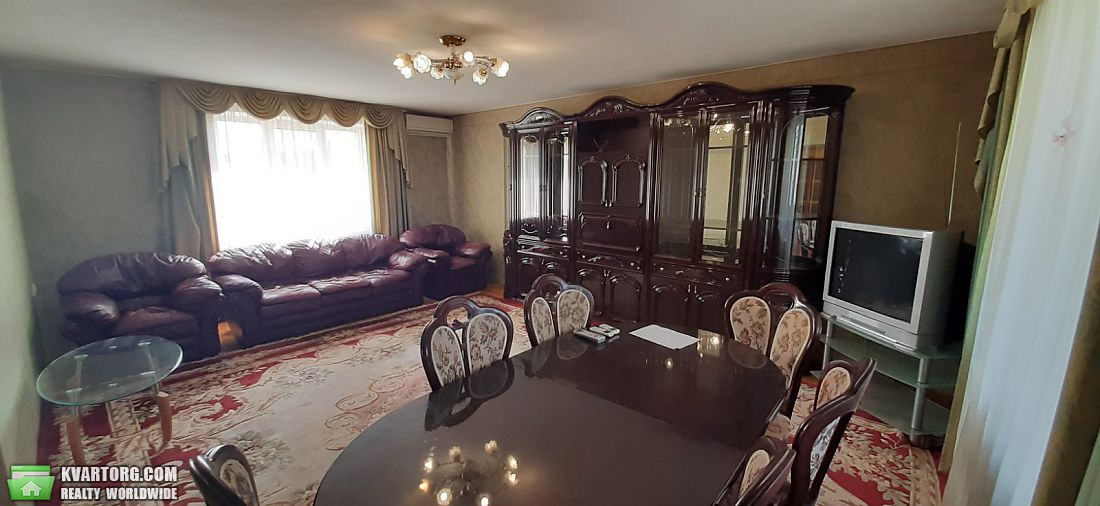 Rent out 3-room apartment. Киев,  Приречная — photo 1