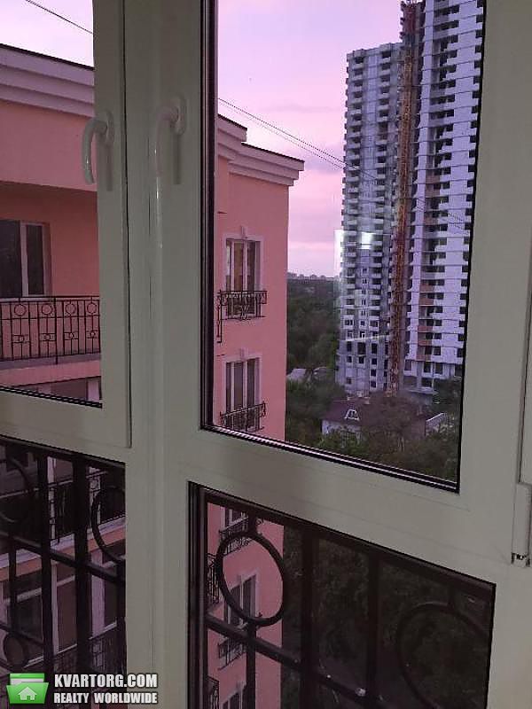 Rent out 2-room apartment. Киев, Жабаева — photo 4