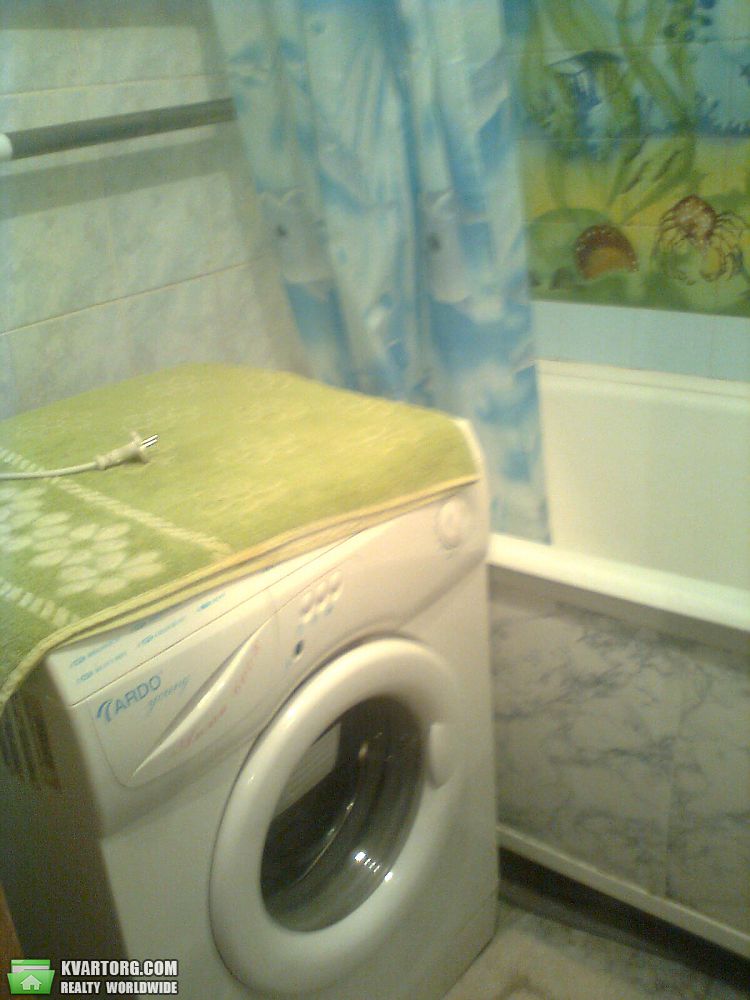 Rent out 2-room apartment. Киев,  Герцена — photo 7