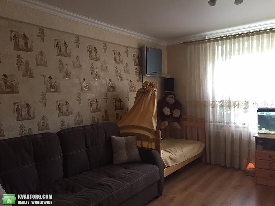 Sell 2-room apartment. Киев,  Стратегическое шоссе — photo 1