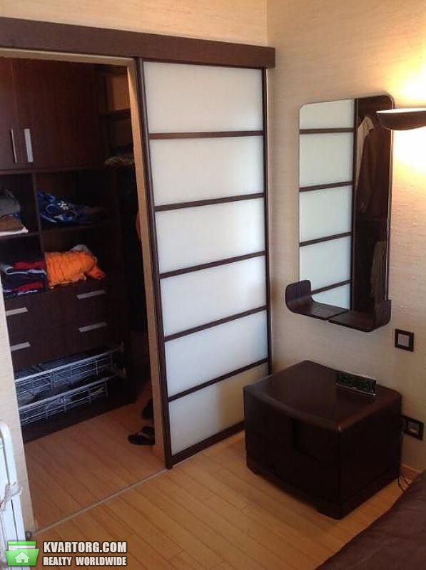 Rent out 2-room apartment. Киев,  Жилянская — photo 5