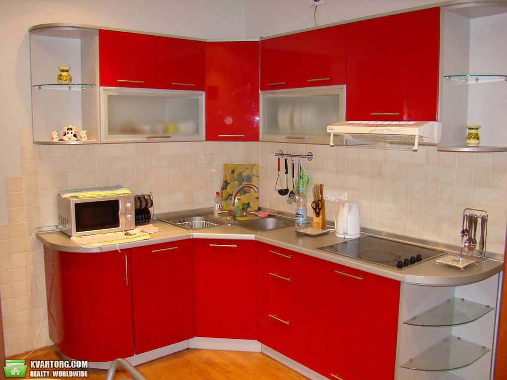 Rent out 2-room apartment. Киев,  Жилянская — photo 1