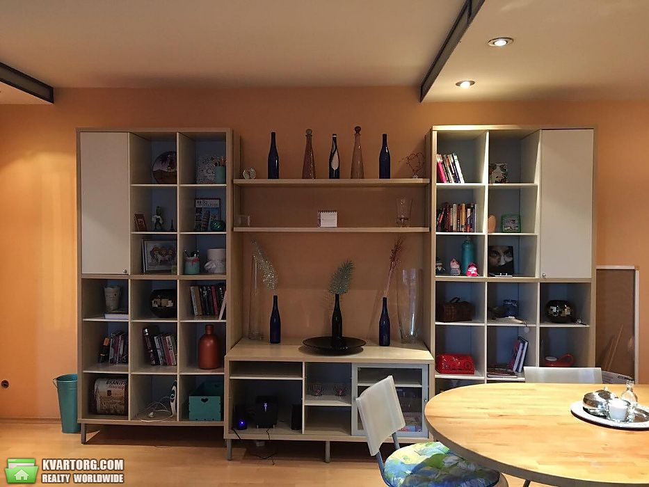Rent out 3-room apartment. Киев,  Русановская наб — photo 2