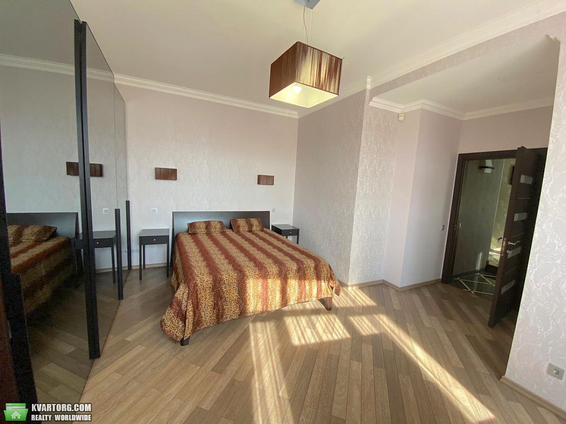 Rent out 3-room apartment. Киев,  Антоновича — photo 7