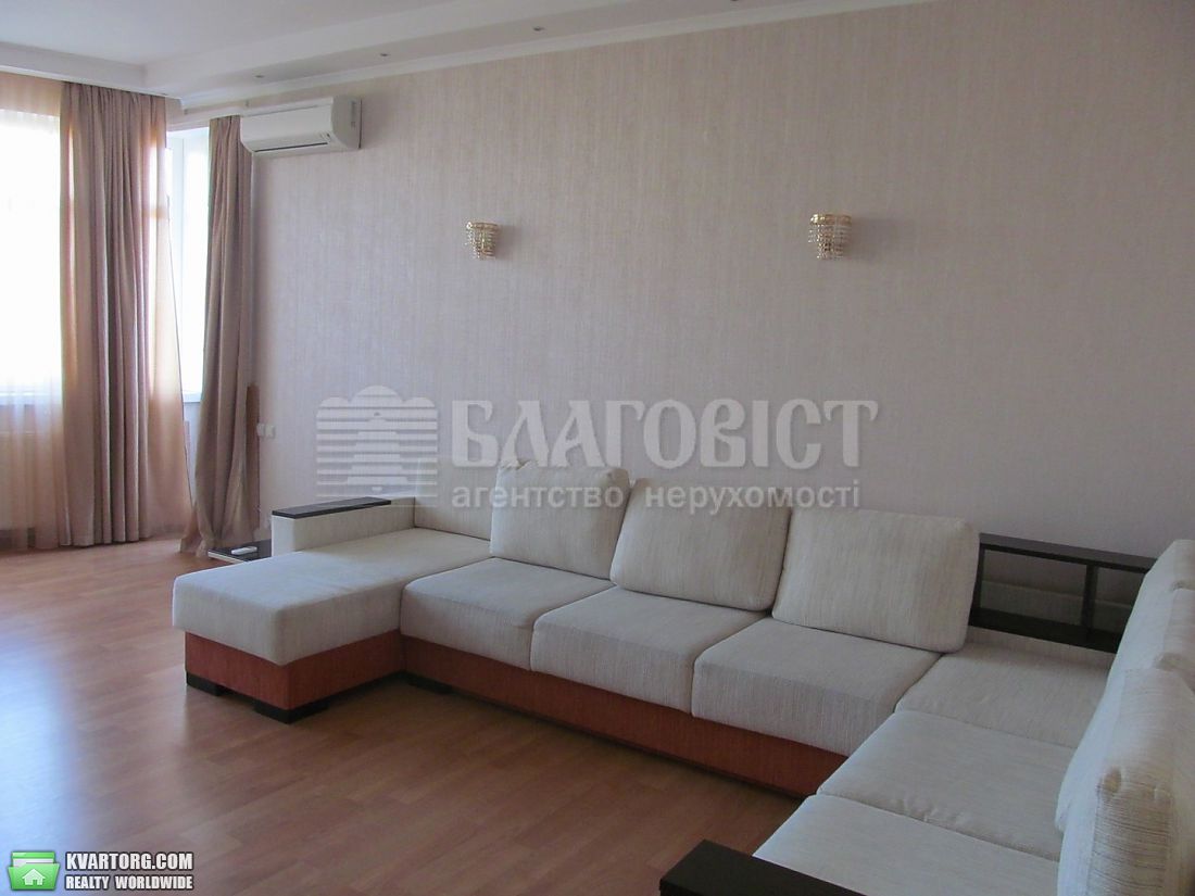 Rent out 3-room apartment. Киев,  Старонаводницкая — photo 8