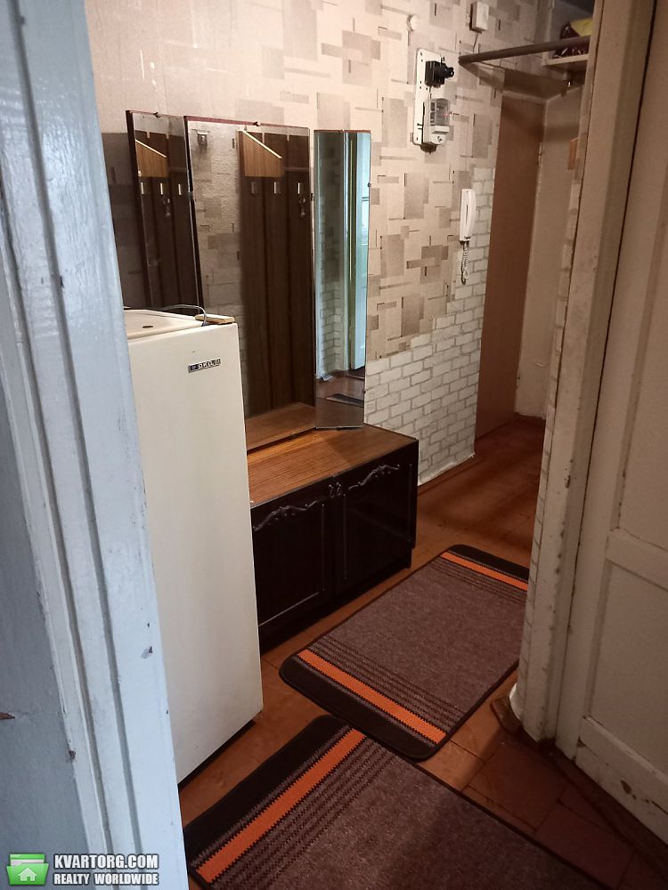 Rent out 1-room apartment. Запорожье, проспект Соборный — photo 3