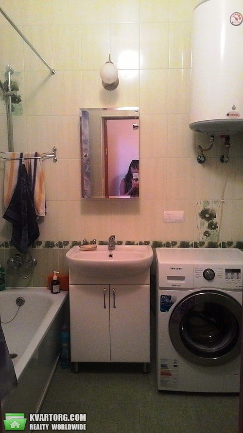 Rent out 3-room apartment. Киев,  Соломенская — photo 7