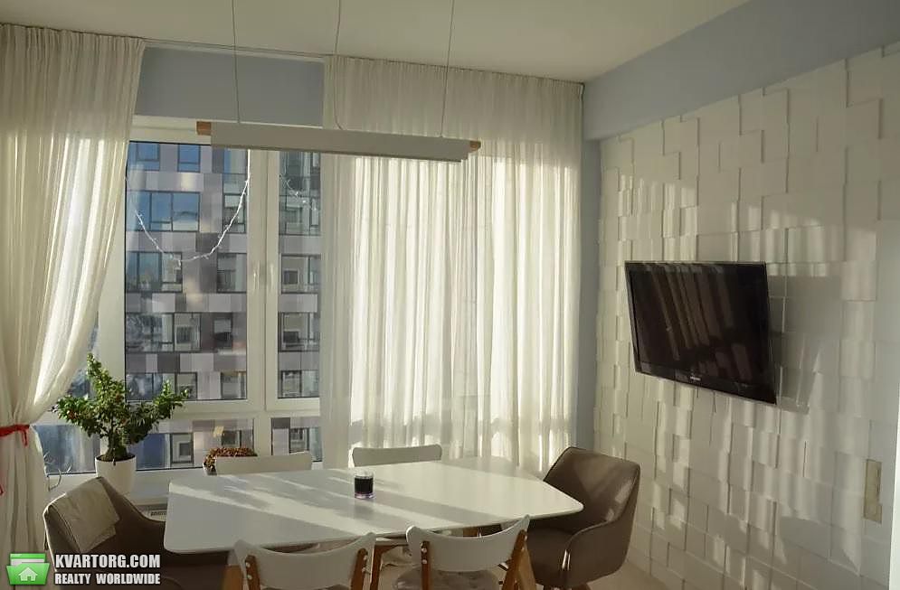 Rent out 2-room apartment. Киев, Деловая — photo 6