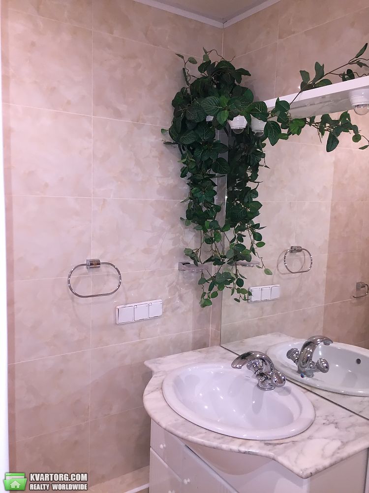 Sell 3-room apartment. Киев, Дегтяревская — photo 4