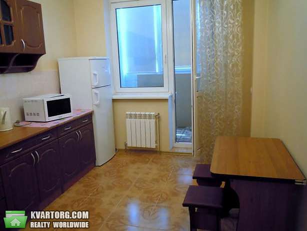 Rent out 1-room apartment. Киев, Хоткевича ул. — photo 1