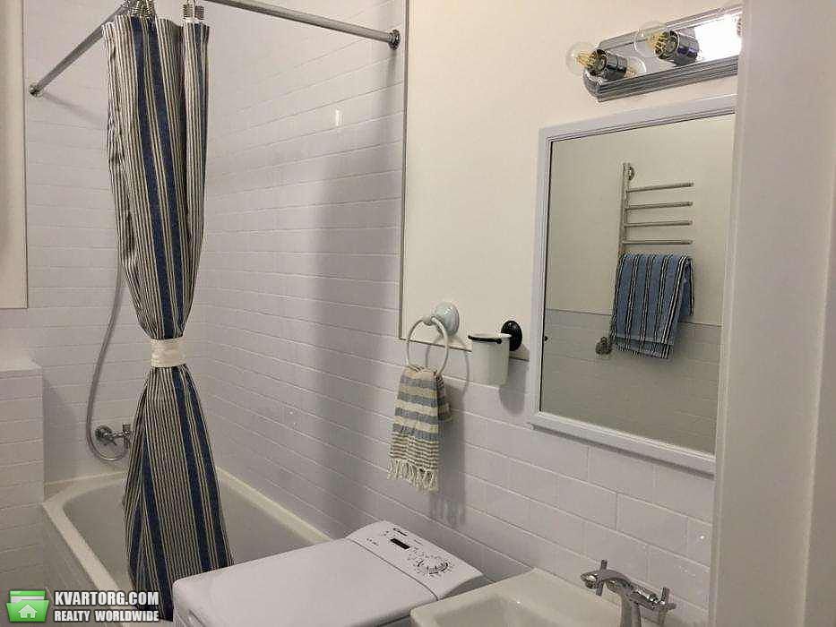 Rent out 2-room apartment. Киев, Дегтярная — photo 8