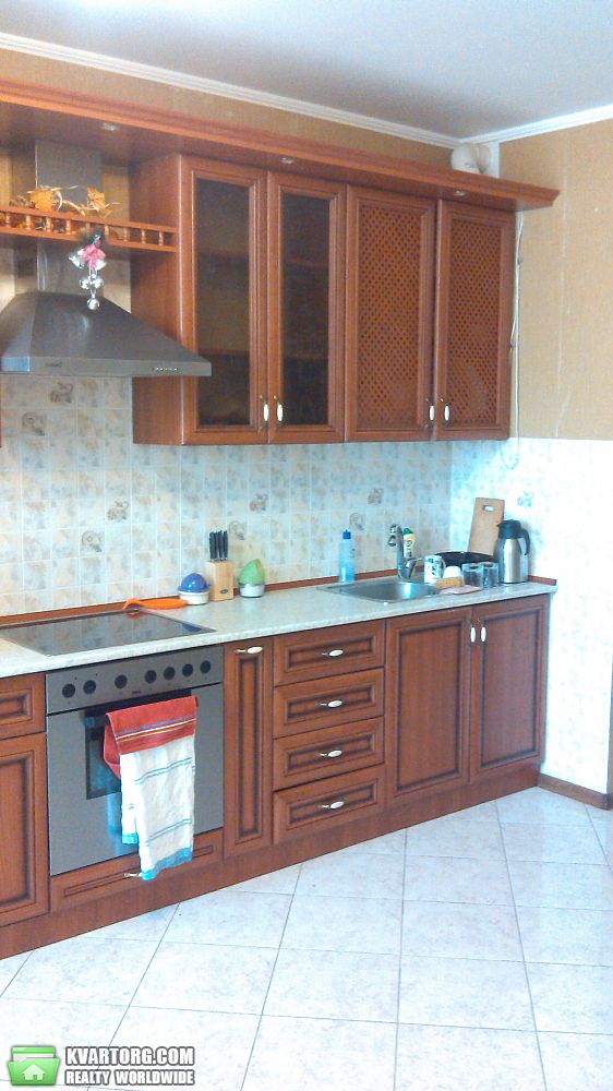 Rent out 2-room apartment. Киев,  Срибнокильская — photo 1