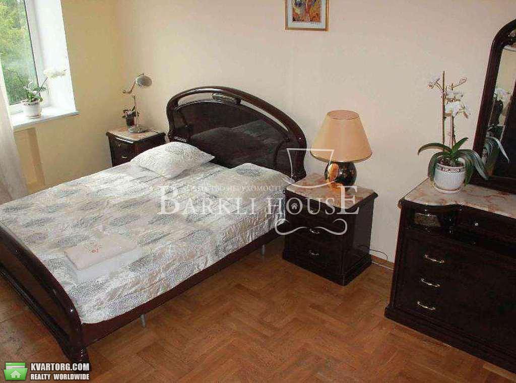 Rent out 3-room apartment. Киев,  Липская — photo 5
