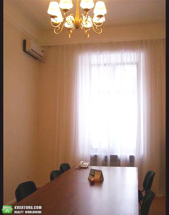 Rent out office. Одесса, Французский бульвар — photo 1