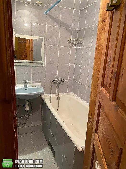 Sell 3-room apartment. Киев,  Карпинского — photo 9