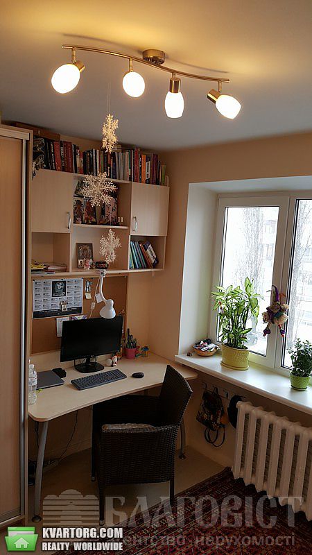 Rent out 3-room apartment. Киев,  Феодосийская — photo 1