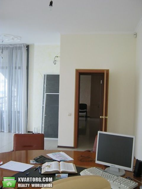Sell shop. Одесса, Греческая площадь — photo 9