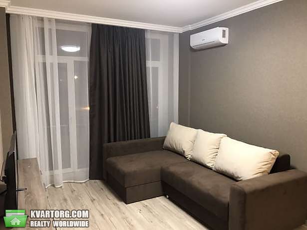 Rent out 2-room apartment. Киев, Регенераторная — photo 2