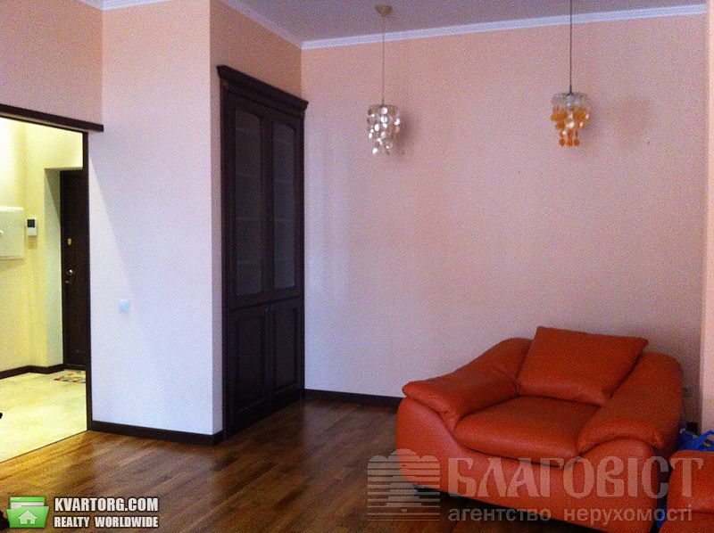 Sell 2-room apartment. Киев,  Никольско-Слободская — photo 2