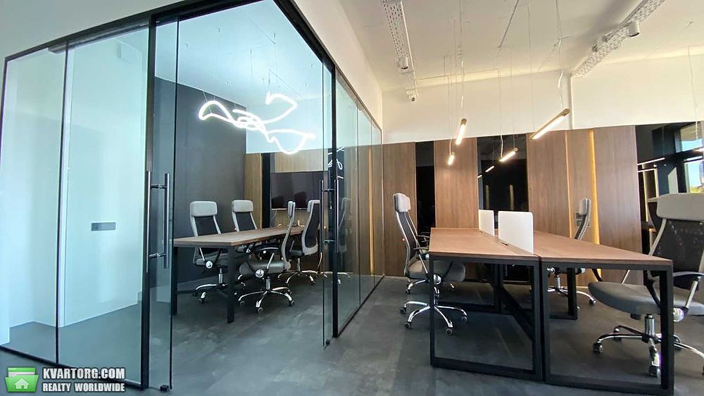 Sell office. Киев,  Московская ул. — photo 1