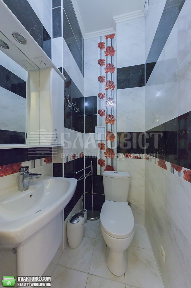 Rent out 2-room apartment. Киев,  Старонаводницкая — photo 3
