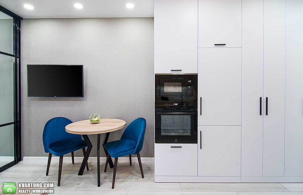 Sell 1-room apartment. Киев,  Каховская — photo 3
