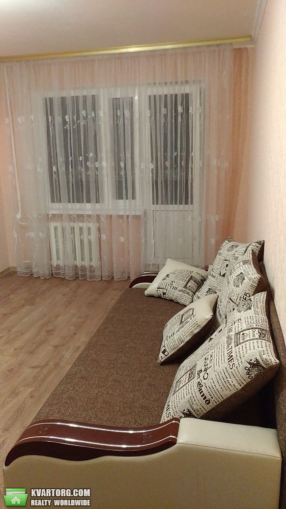 Rent out 2-room apartment. Киев, Волгоградская — photo 6