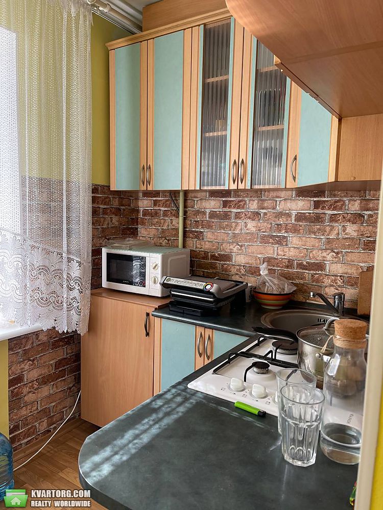 Rent out 1-room apartment. Киев, Демеевская — photo 1