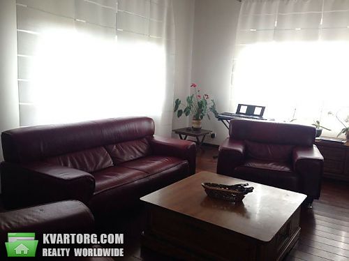 Rent out house. Киев, Юнкерова — photo 10